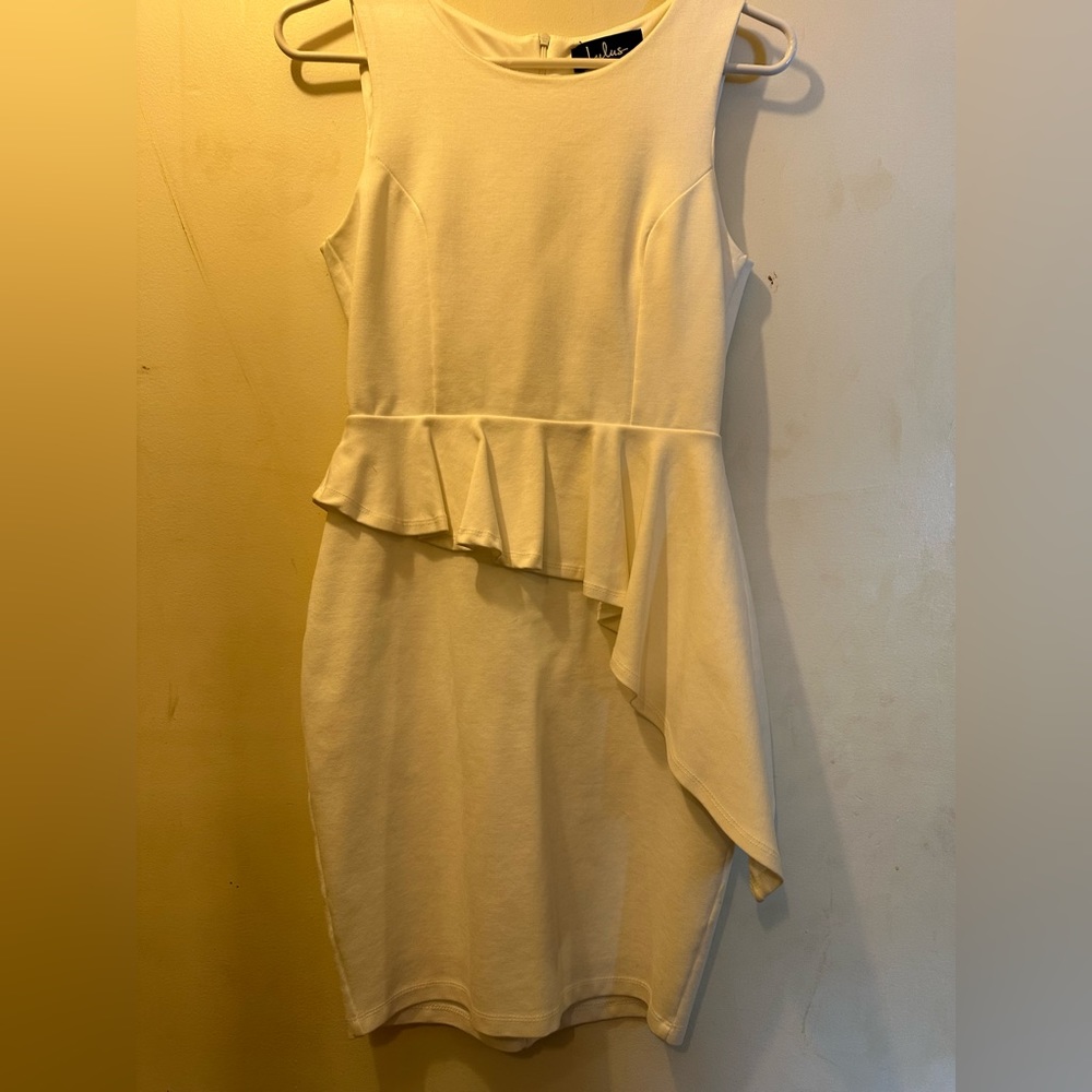 Lulus - Picture 2 of 2